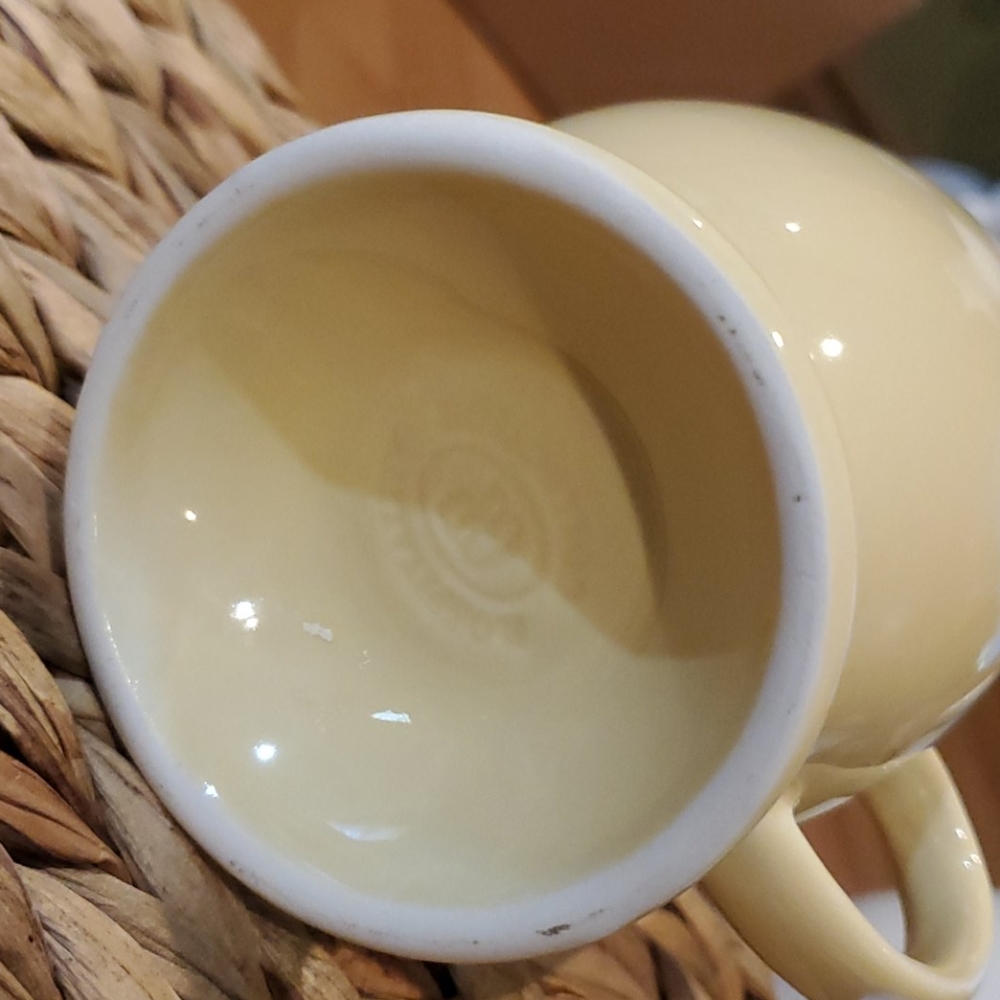 Gail Pittman coffee cup - Picture 3 of 3
